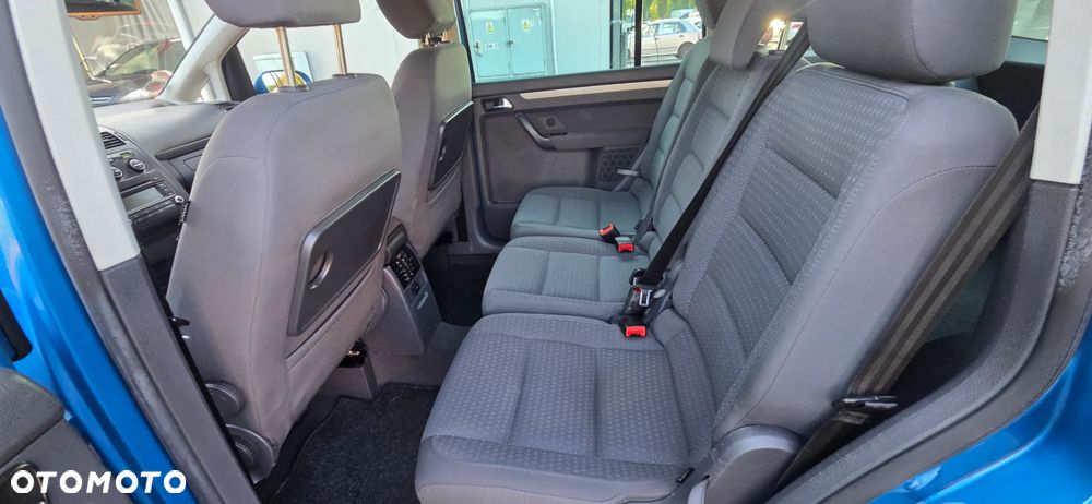 Volkswagen Touran 1.9 TDI DPF Highline - 28