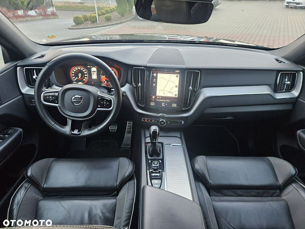 Volvo XC 60 D4 AWD R-Design - 18