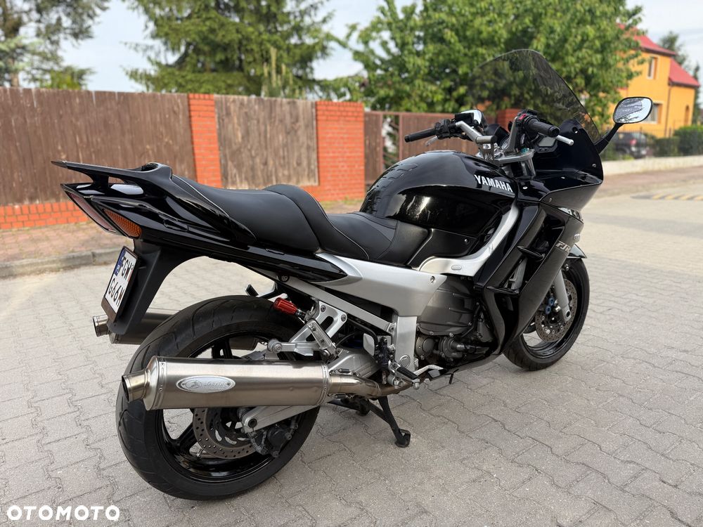 Yamaha FJR - 10