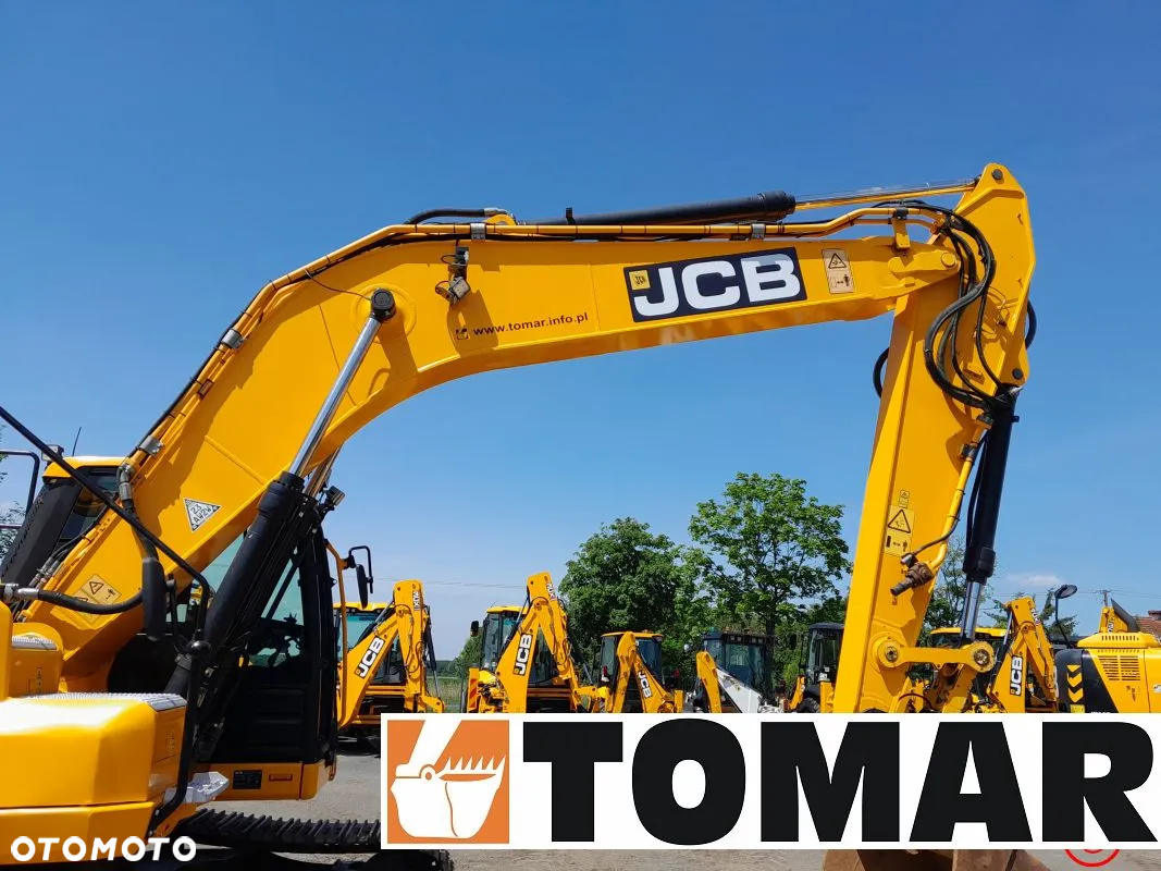 JCB 220X - 9