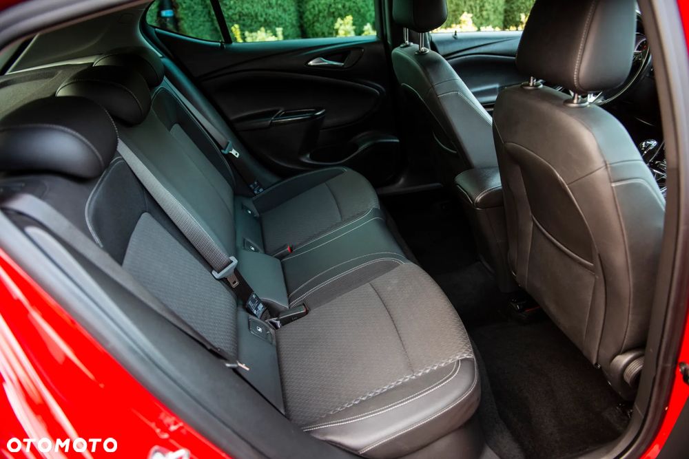 Opel Astra 1.4 Turbo Start/Stop Edition - 33