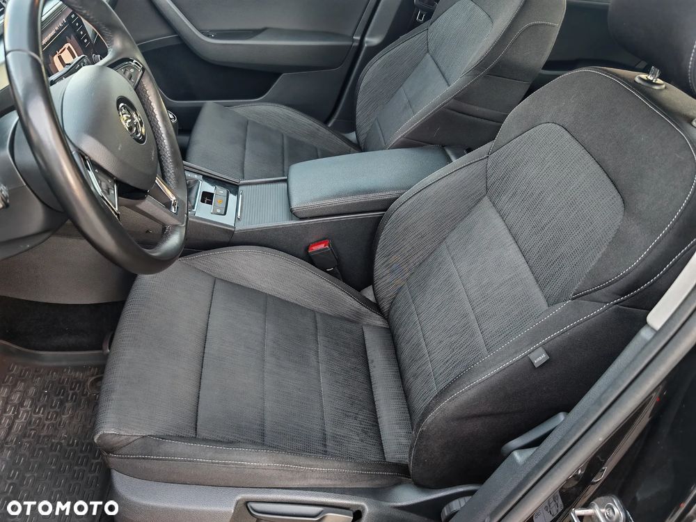 Skoda Superb 2.0 TDI Ambition - 8