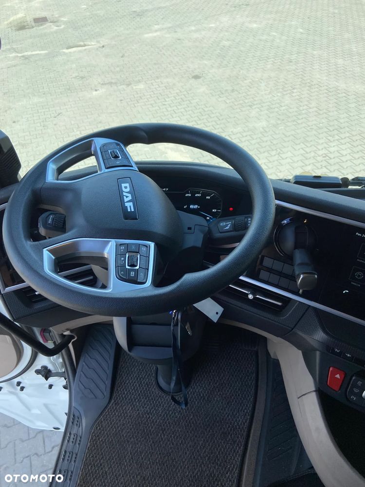 DAF XG - 23