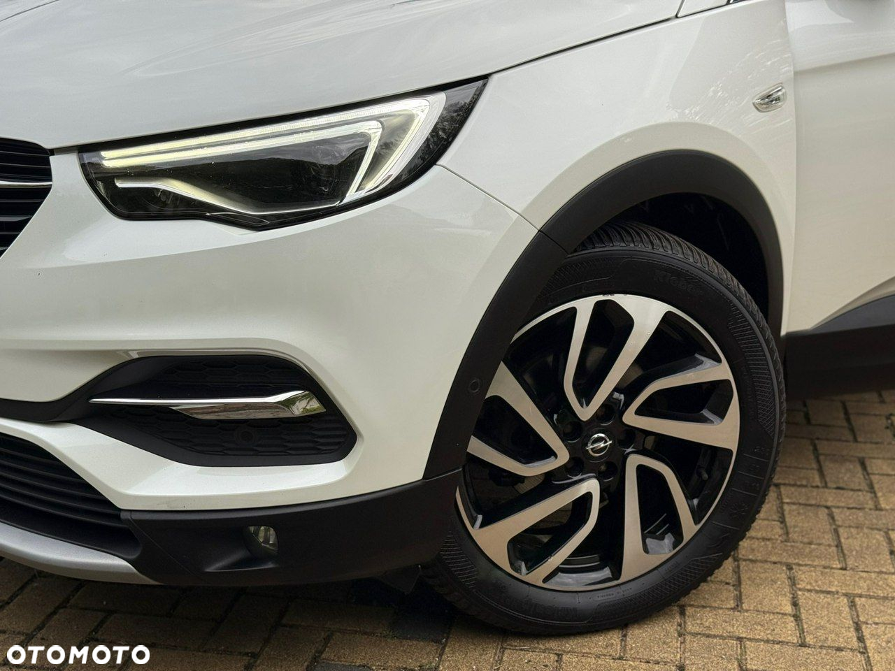 Opel Grandland X 1.6 CDTI Innovation S&S - 32