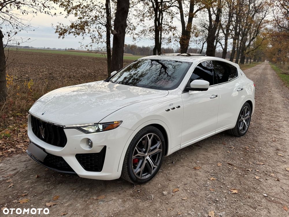 Maserati Levante - 1