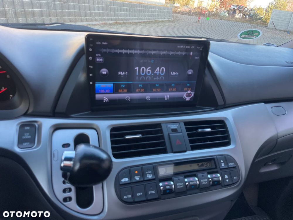 Honda Odyssey 3.5 LX - 22