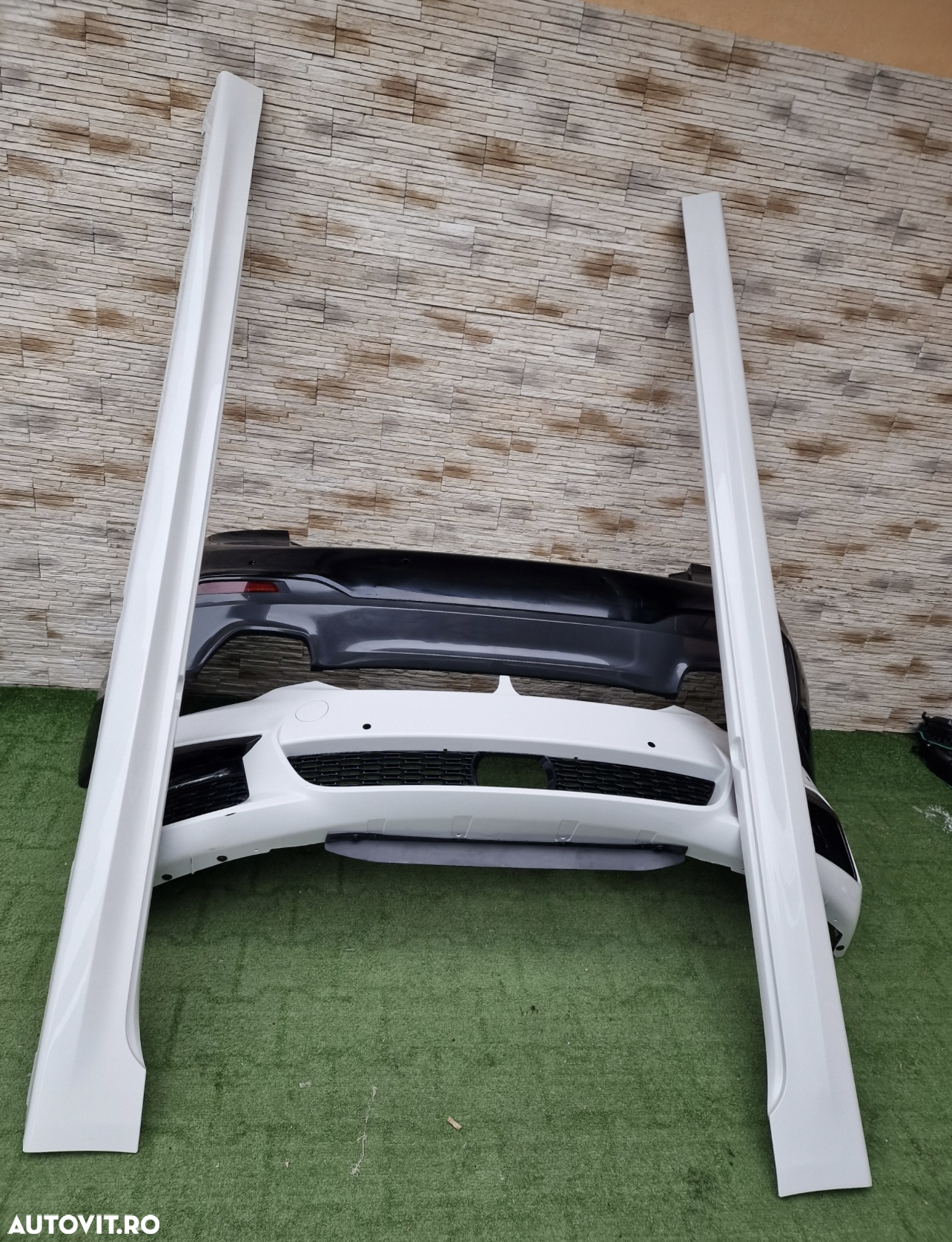 Bara fata bara spate praguri M pachet Bmw seria 5 G30 M pachet - 2