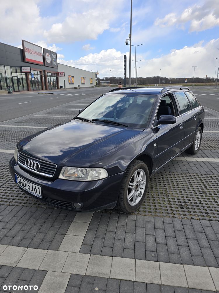Audi A4 Avant 2.5 TDI - 8