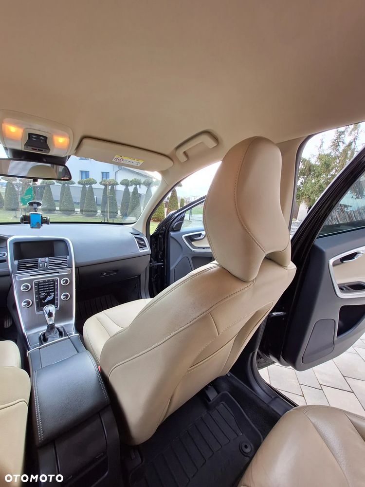 Volvo XC 60 D4 Drive-E Momentum - 20