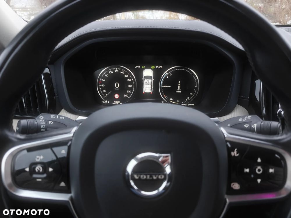 Volvo XC 60 T8 AWD Recharge Geartronic Inscription Expression - 18