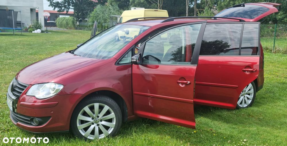 Volkswagen Touran 1.9 TDI Highline DSG - 15