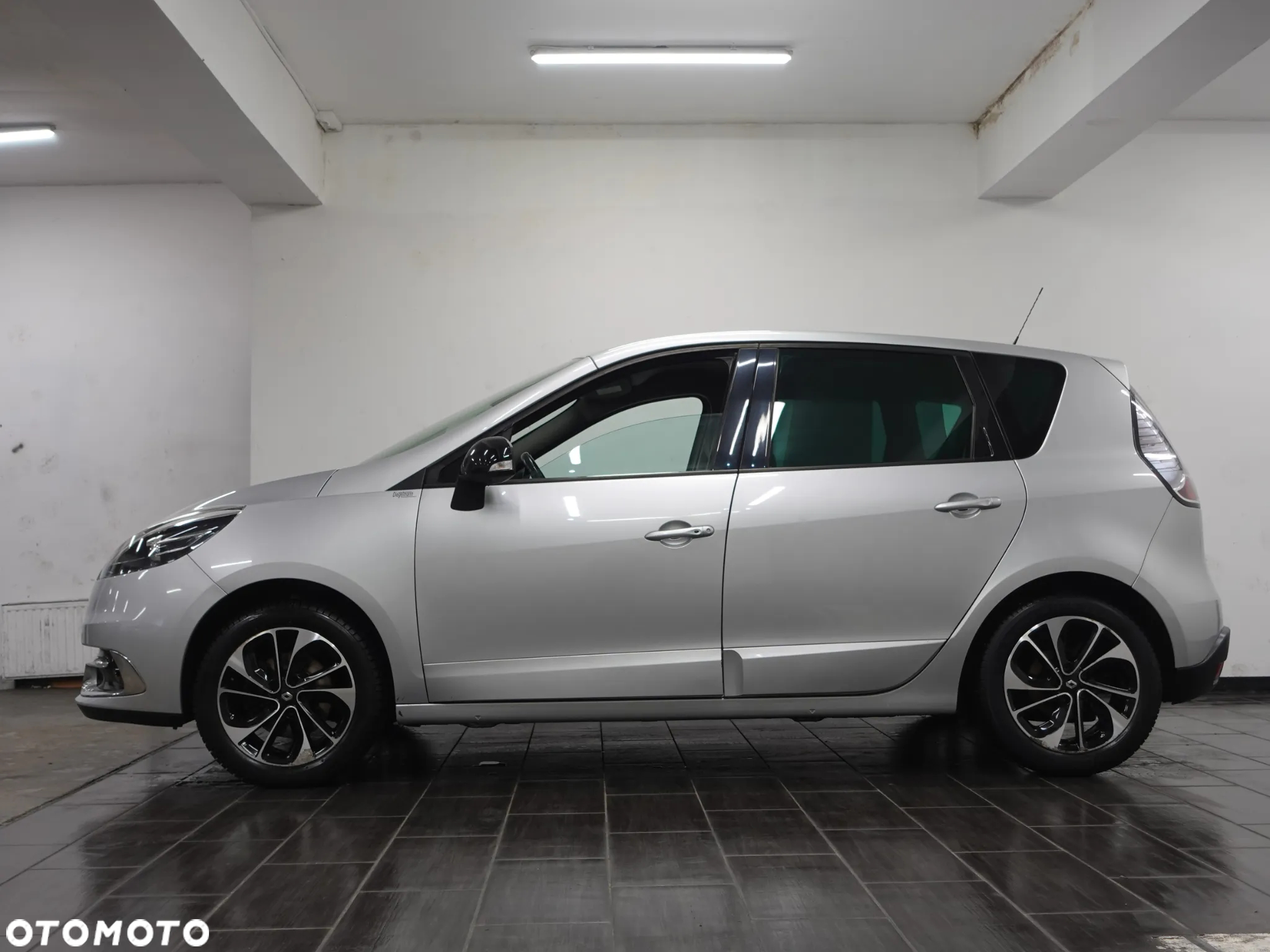 Renault Scenic ENERGY TCe 115 Bose Edition - 5
