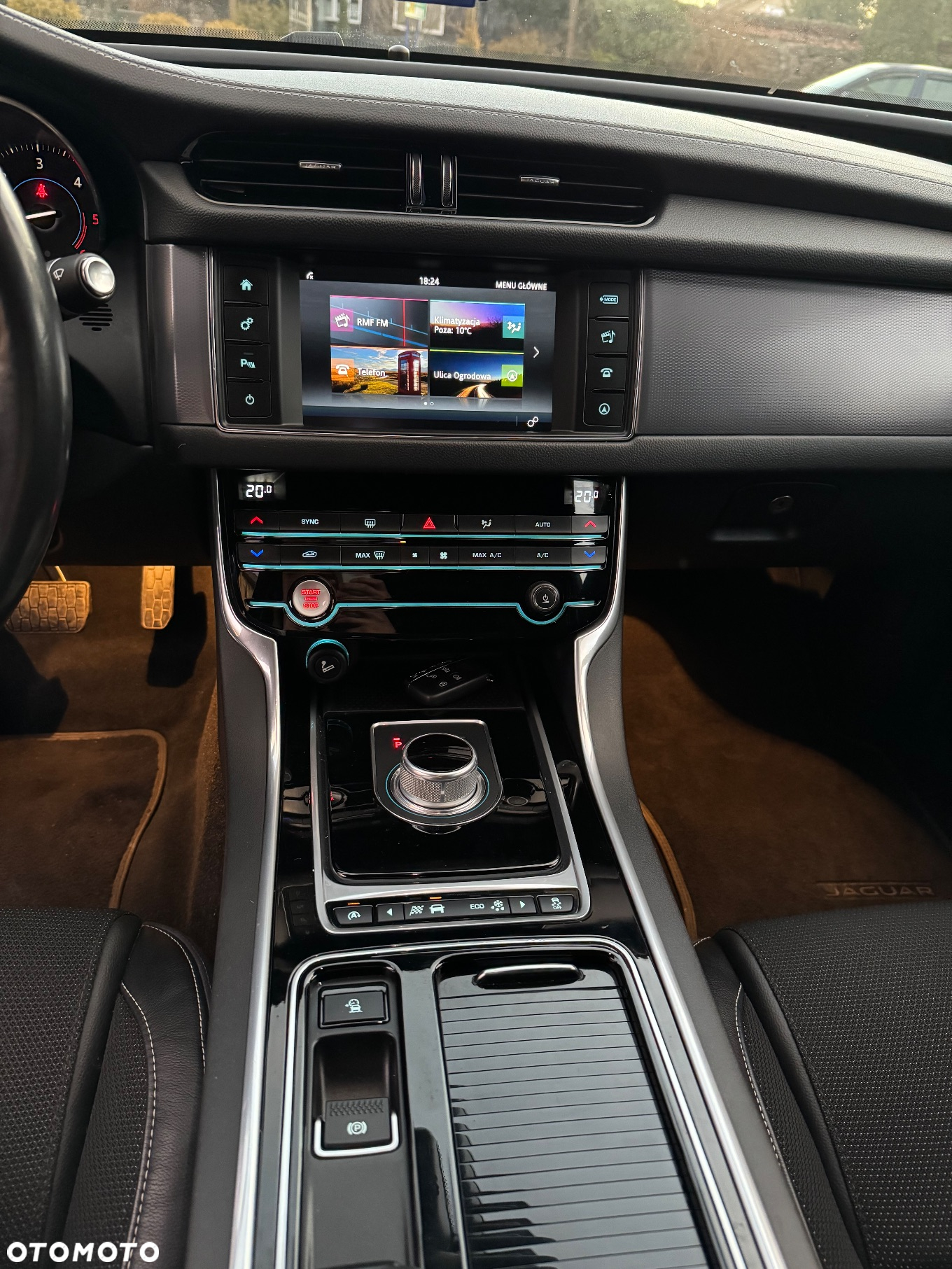 Jaguar XF - 25