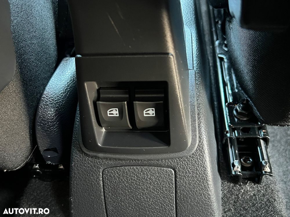 Dacia Logan MCV 0.9 TCe 90 CP Prestige - 16