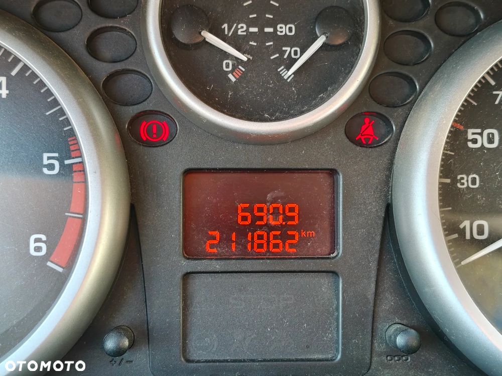 Peugeot 207 1.4 HDi Active - 21