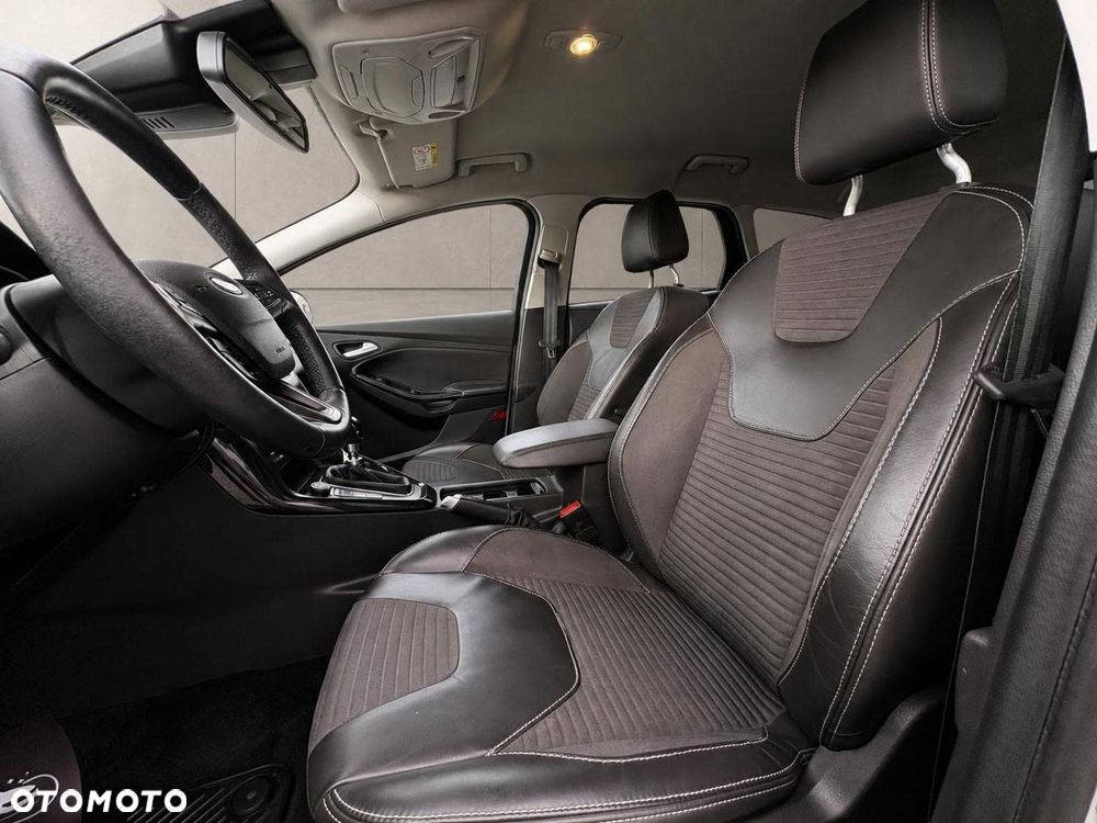 Ford Focus 1.0 EcoBoost Titanium - 11