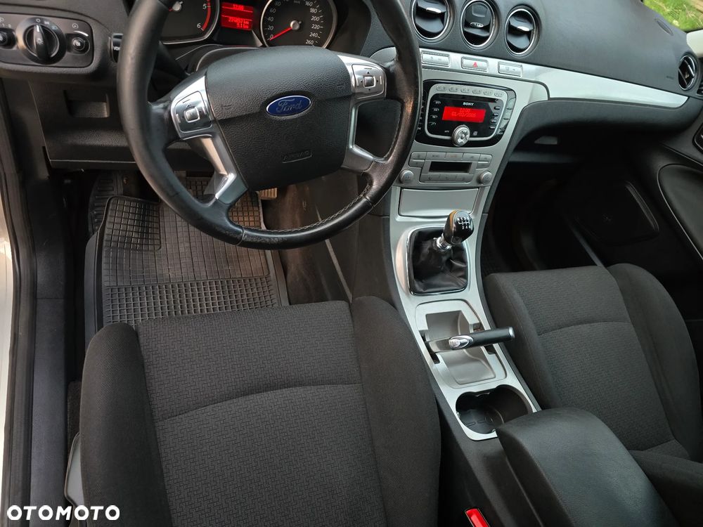 Ford S-Max 2.0 TDCi DPF Business Edition - 24