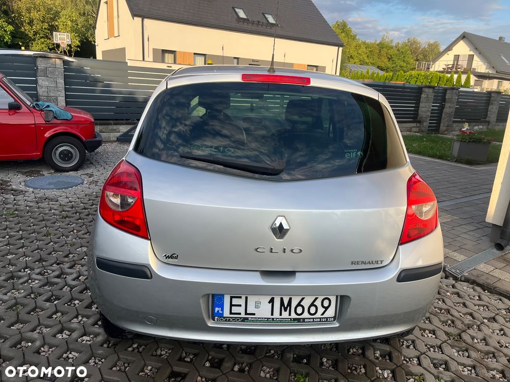 Renault Clio 1.6 16V Exception - 7