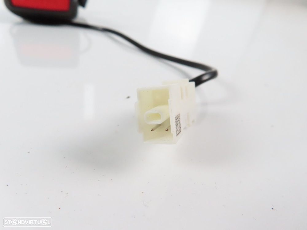 Encaixe do Cinto Esquerdo/Frente Seminovo/ Original BMW 1 (F40)/BMW 2 Gran Coupe... - 2