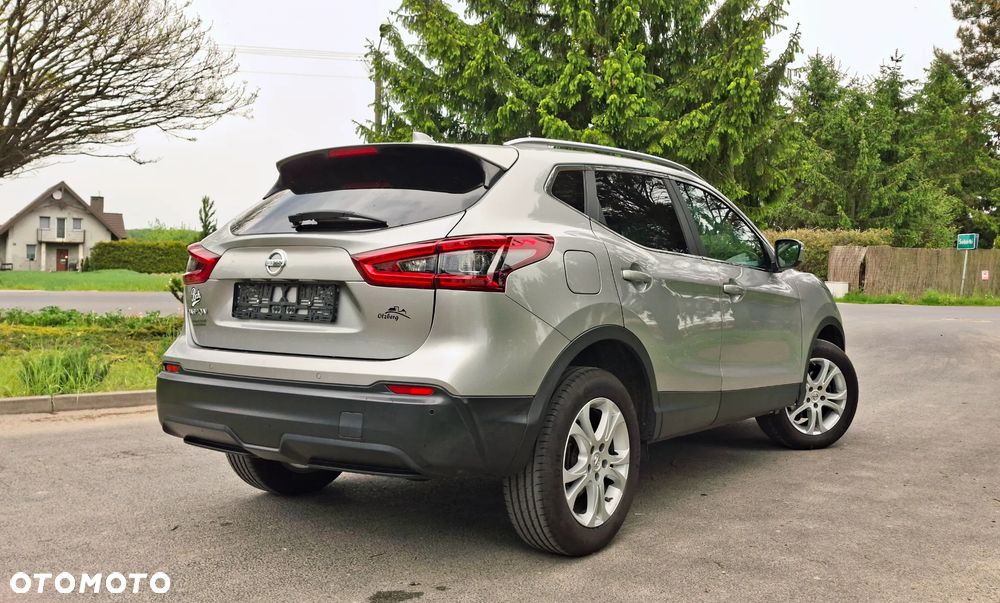 Nissan Qashqai 1.3 DIG-T N-Connecta - 4