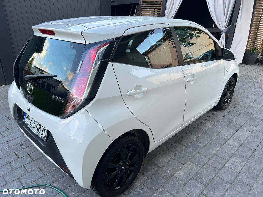Toyota Aygo 1.0 VVT-i Sprint EU6 - 6