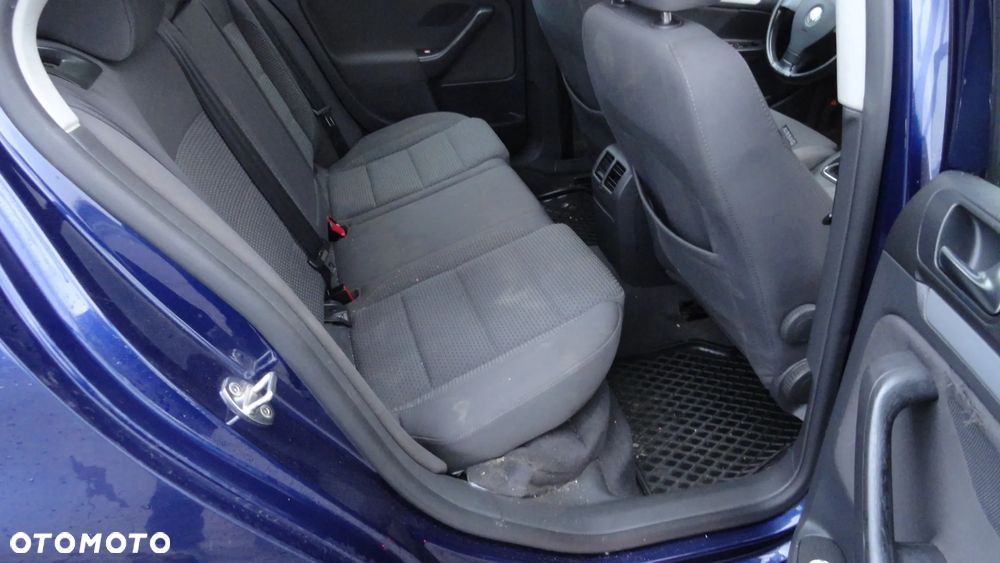 Volkswagen Jetta 1.9 TDI Comfortline - 9