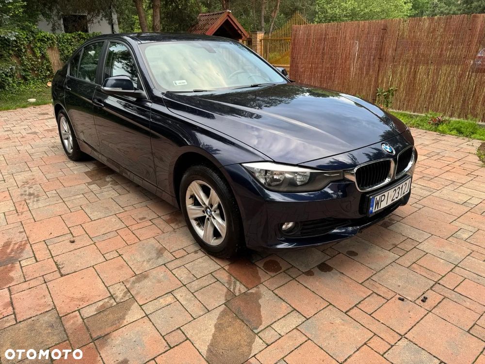 BMW Seria 3 318d - 17
