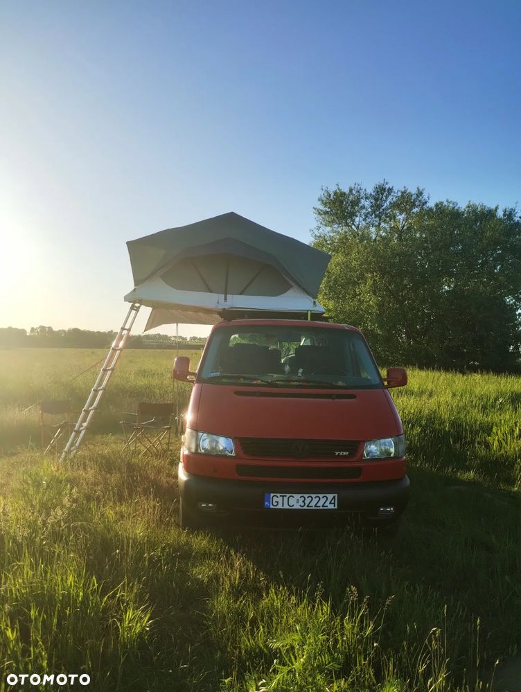 Volkswagen Multivan - 32