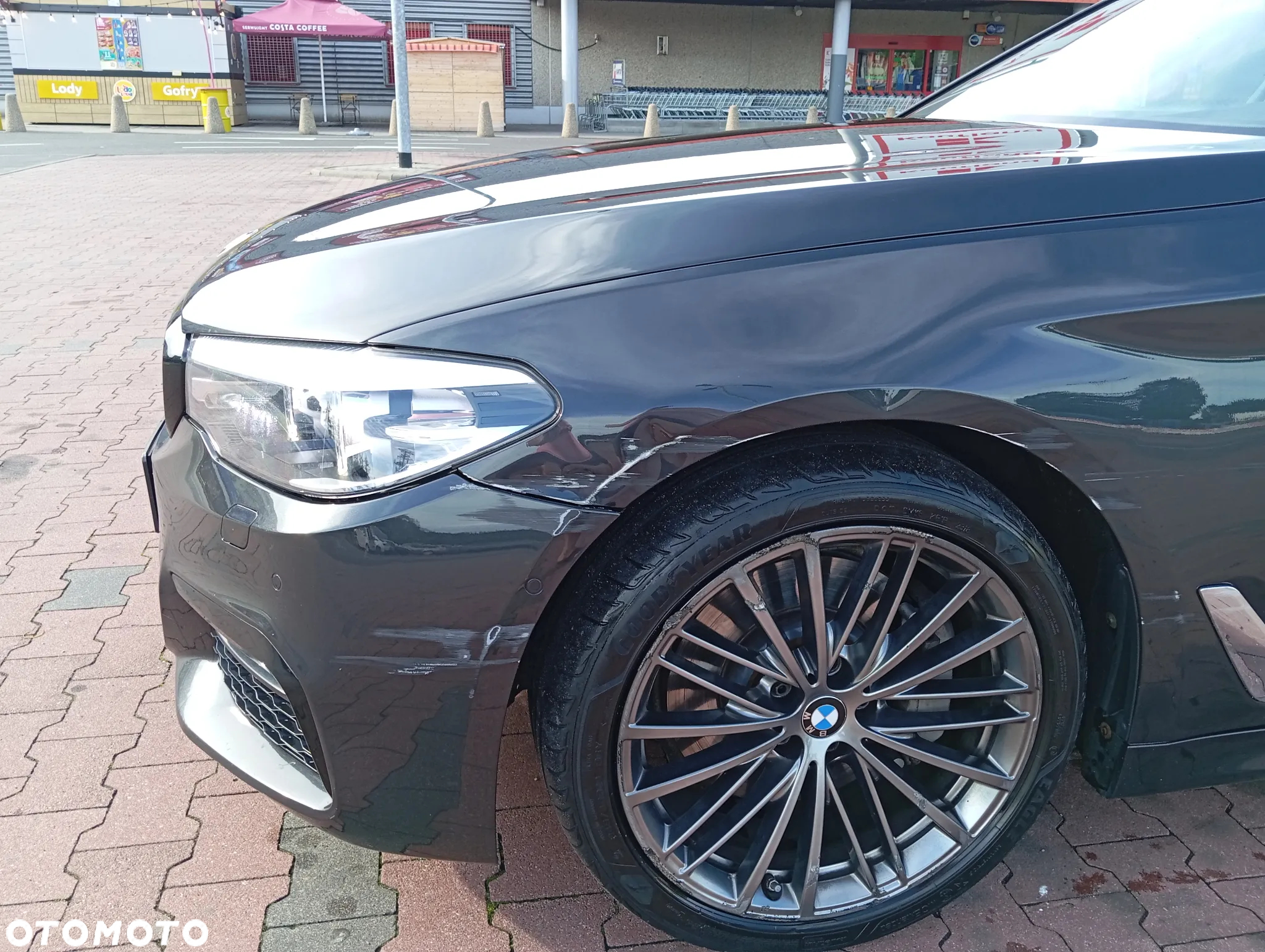BMW Seria 5 530i GPF Luxury Line sport - 12