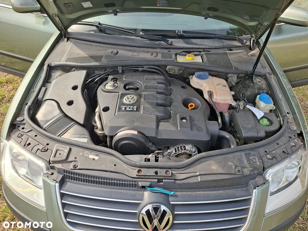 Volkswagen Passat 1.9 TDI Highline Tiptr - 8