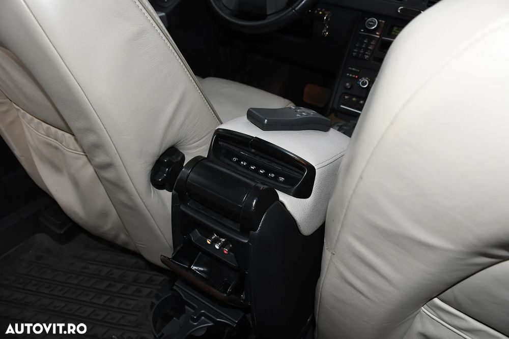 Volvo XC 90 D5 AWD Geartonic RDesign - 32