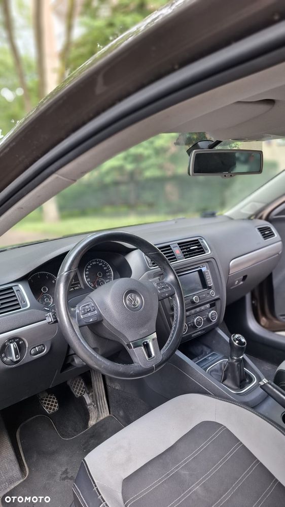 Volkswagen Jetta 1.4 TSI Highline - 8