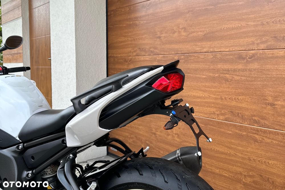 Yamaha FZ8 - 28