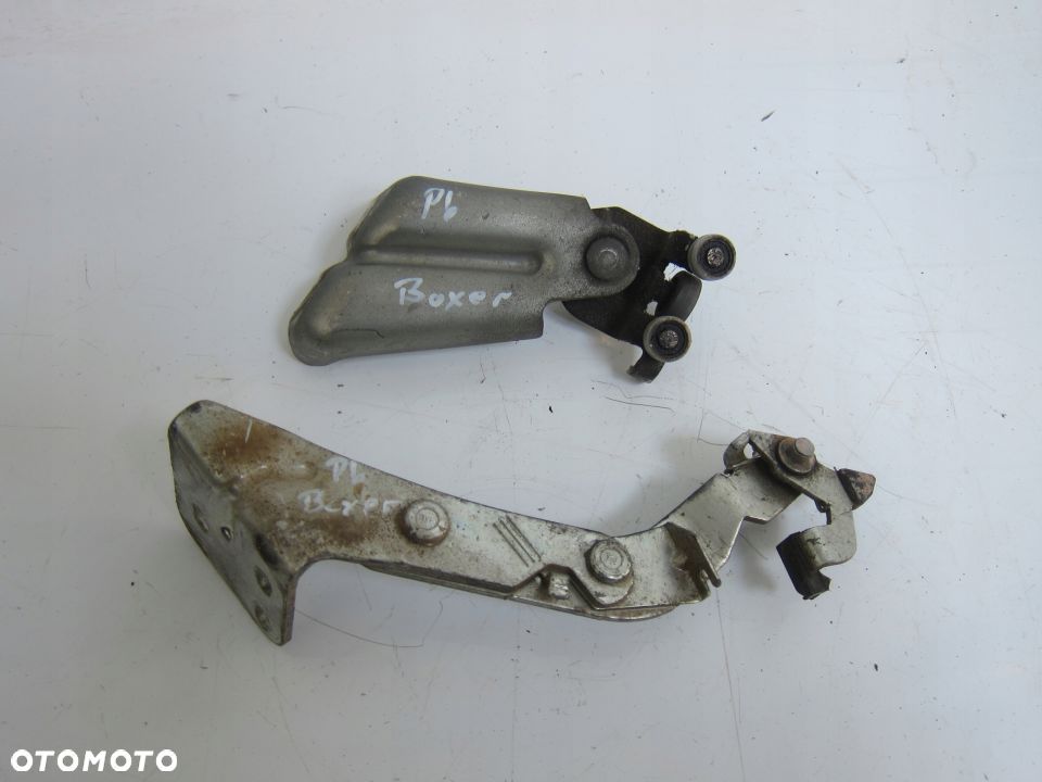 ROLKI DRZWI PRAWYCH BOCZNYCH PEUGEOT BOXER 06R - 1