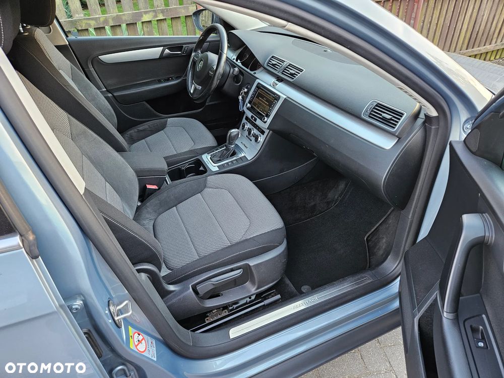 Volkswagen Passat Alltrack 2.0 TDI 4Motion DSG BlueMotion Tec - 5