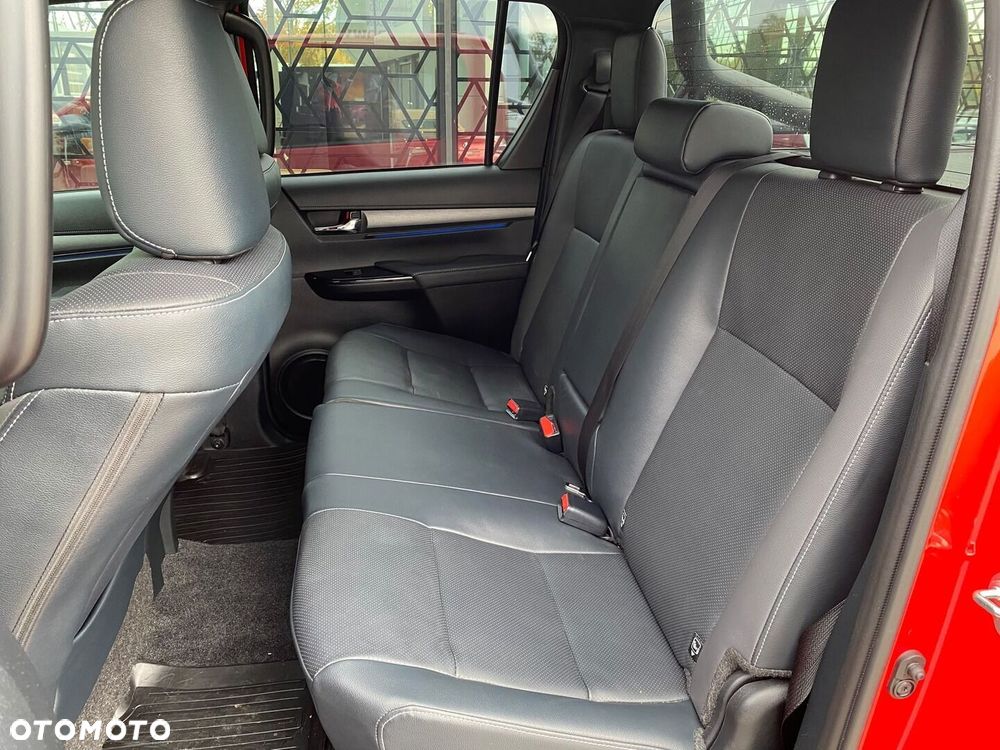 Toyota Hilux 2.8 D-4D mHEV Double Cab Invincible 4x4 - 7