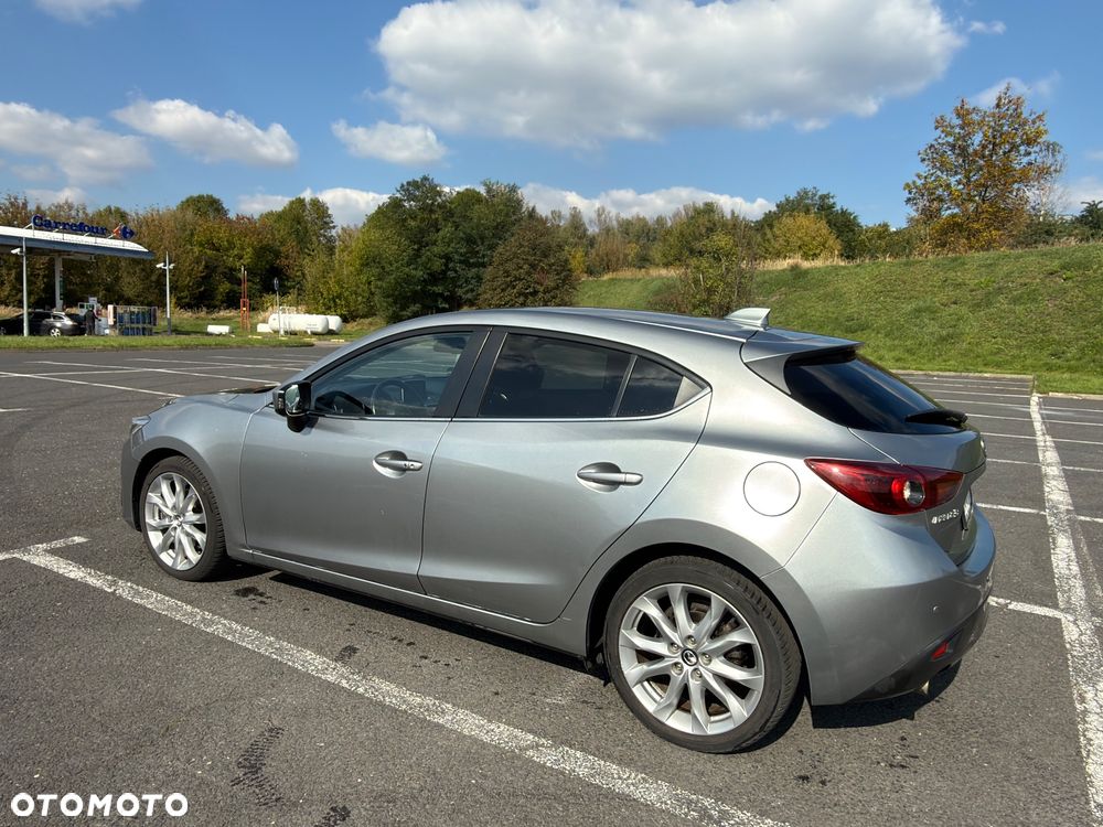 Mazda 3 - 8