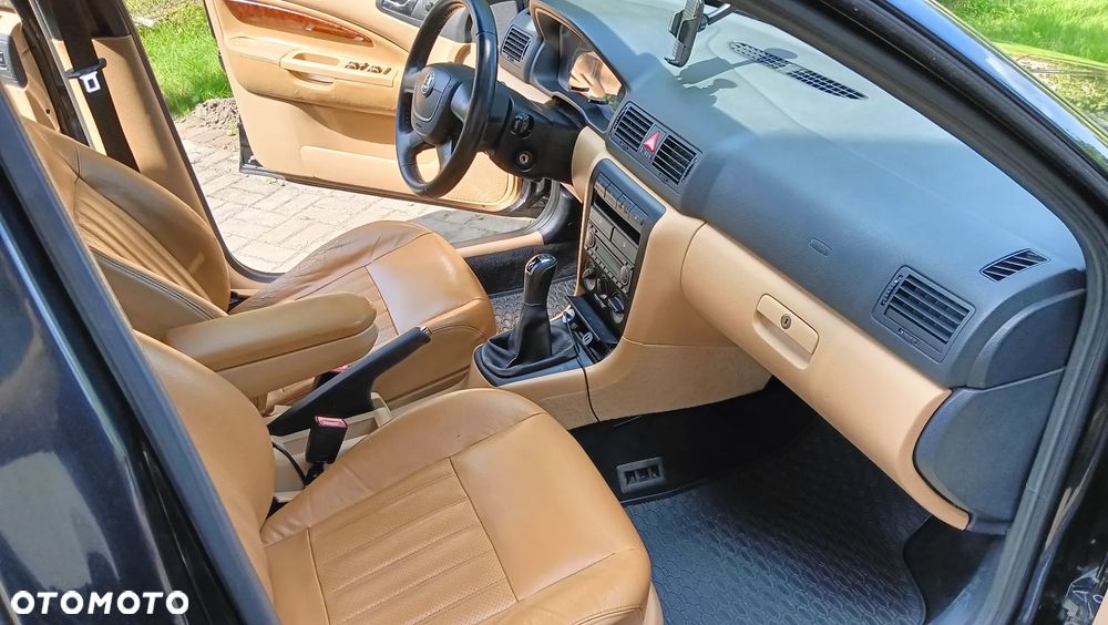 Skoda Octavia 1.9 TDI Tour - 10