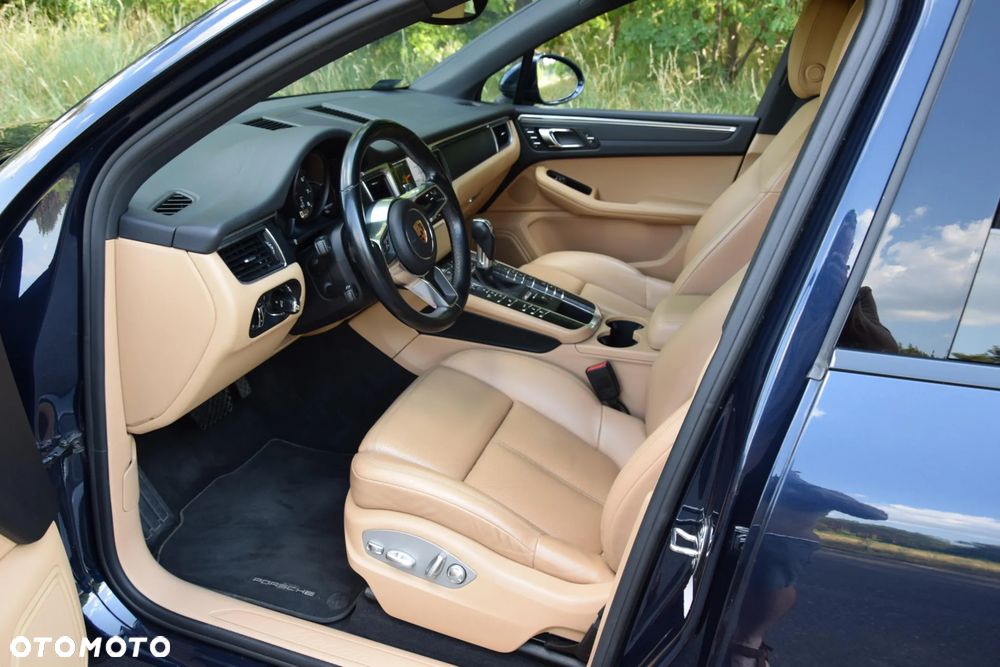 Porsche Macan Standard - 18