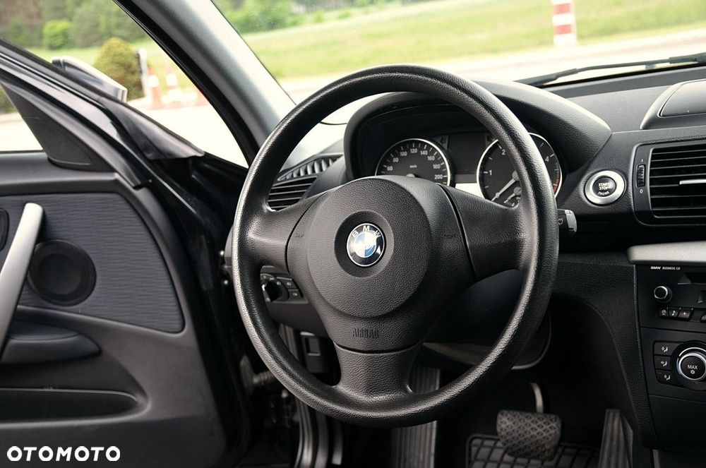 BMW Seria 1 - 18