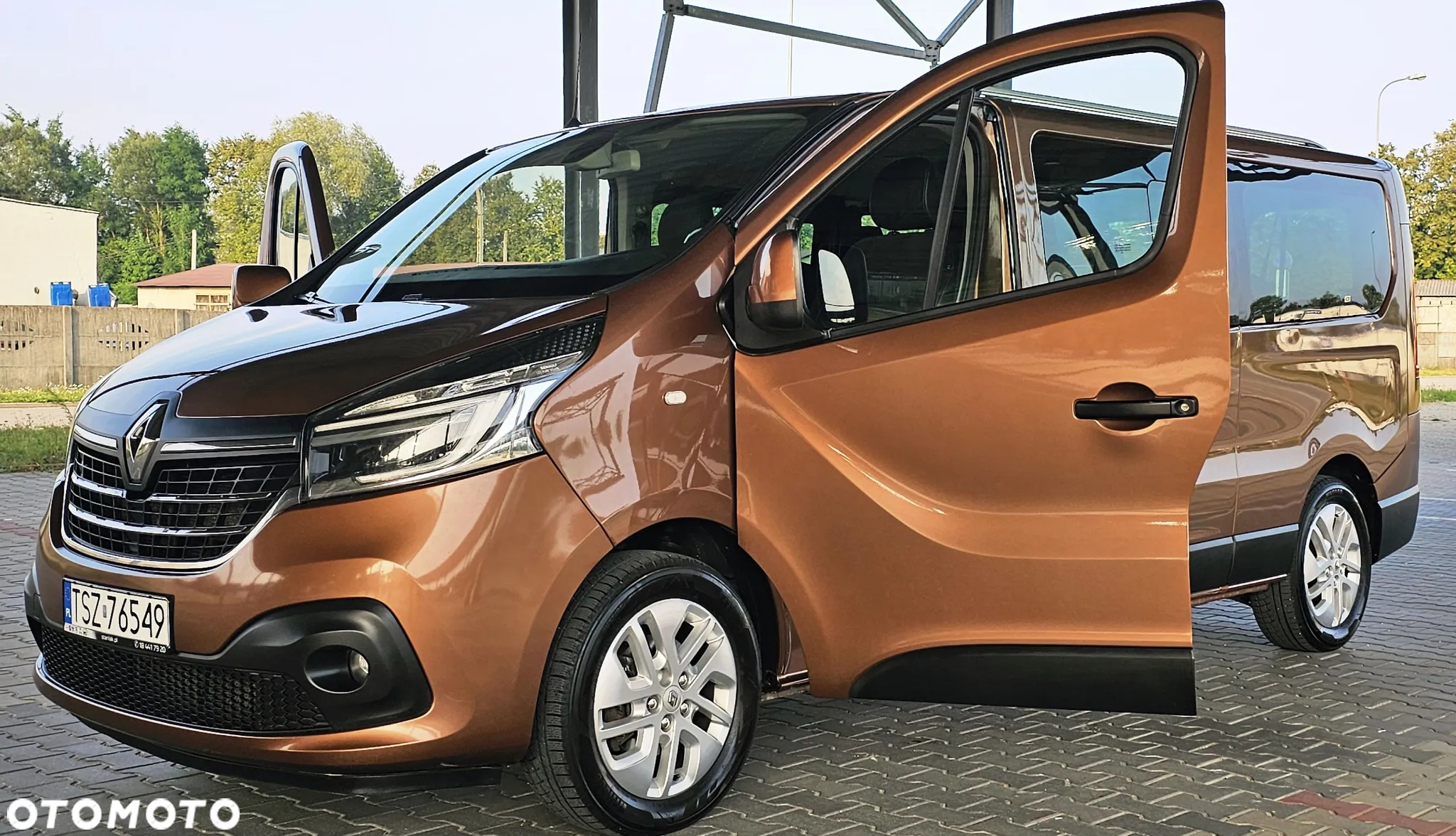 Renault Trafic Grand SpaceClass 2.0 dCi - 40