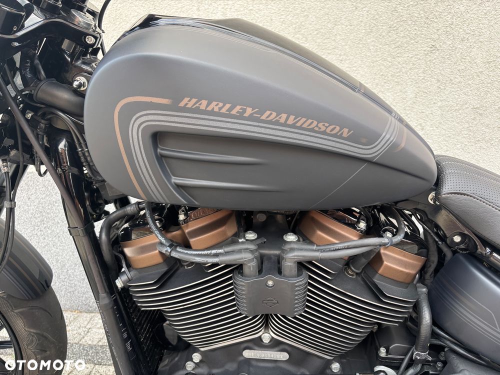 Harley-Davidson FXSB Breakout - 5