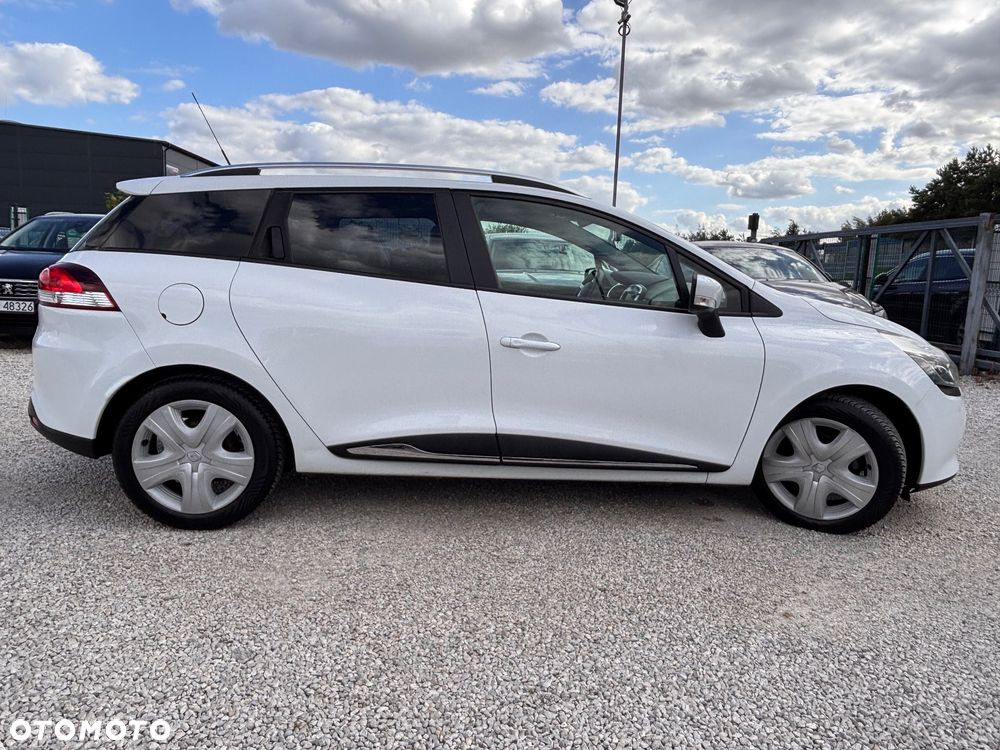 Renault Clio - 11