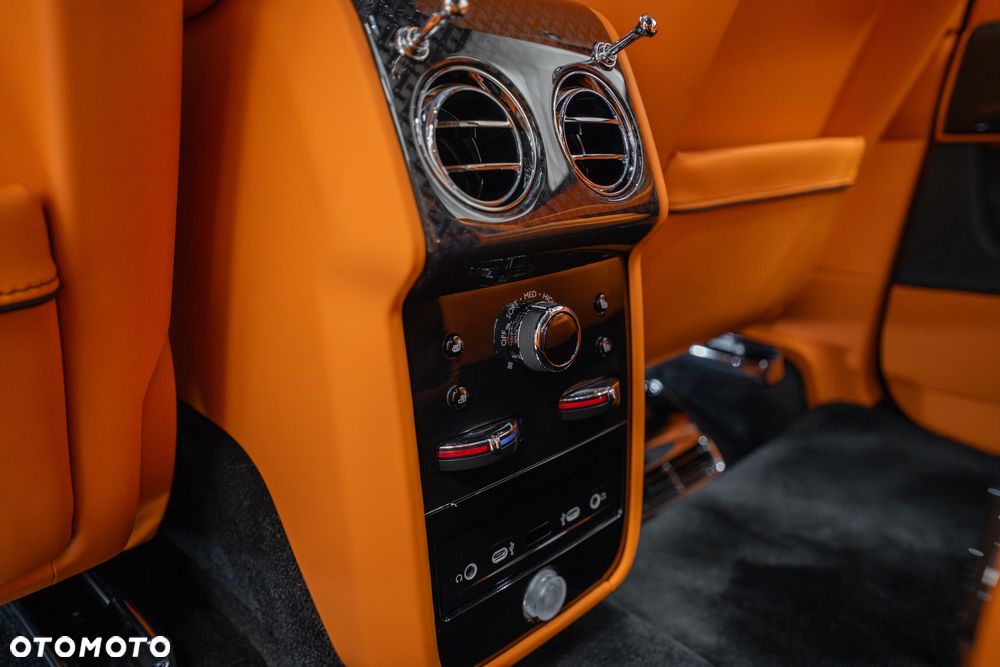 Rolls-Royce Cullinan Series II Black Badge - 12