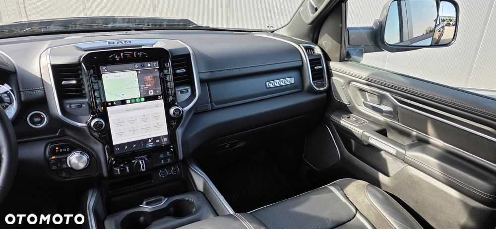 RAM 1500 5.7 Crew Cab Shortbed Laramie Black - 19