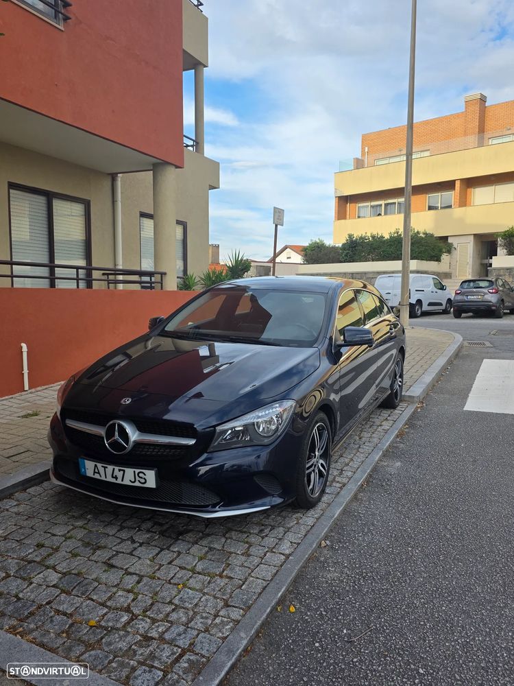 Mercedes-Benz CLA 180 d BlueEFFICIENCY Edition - 3
