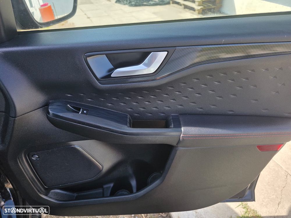 Ford Kuga 2.0 TDCi Vignale 4WD - 3