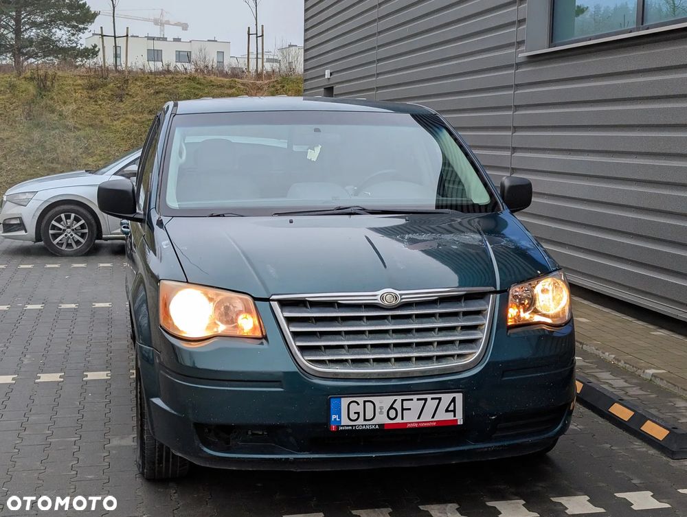 Chrysler Town & Country 3.3 LX - 11