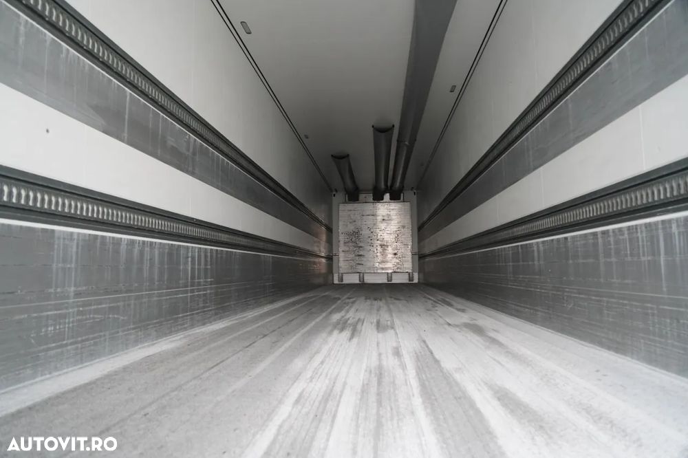 Schmitz Cargobull / REFRIGERAT / UNITATE SCHMITZ TKM / 2x AXE DE RIDICARE / COȘ PENTRU PALEȚI / 2023 / - 15