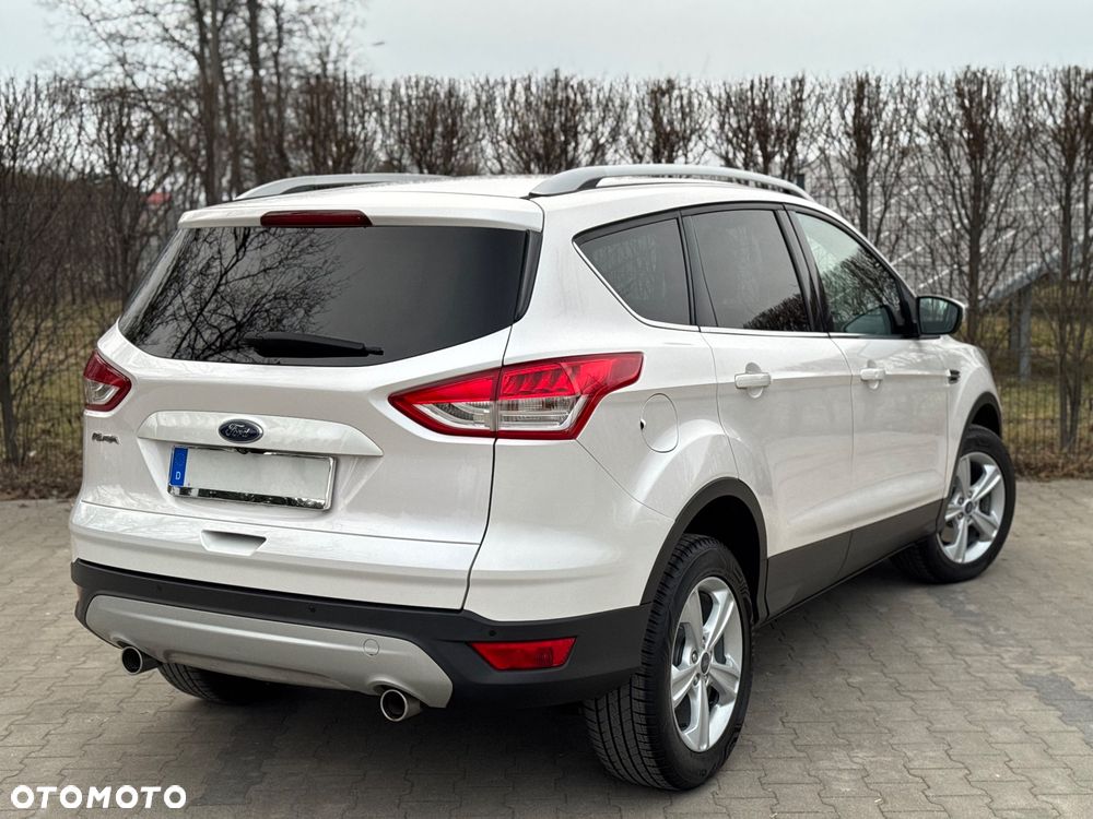 Ford Kuga 2.0 TDCi 4x4 Titanium - 10